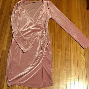 Pink velvet body con